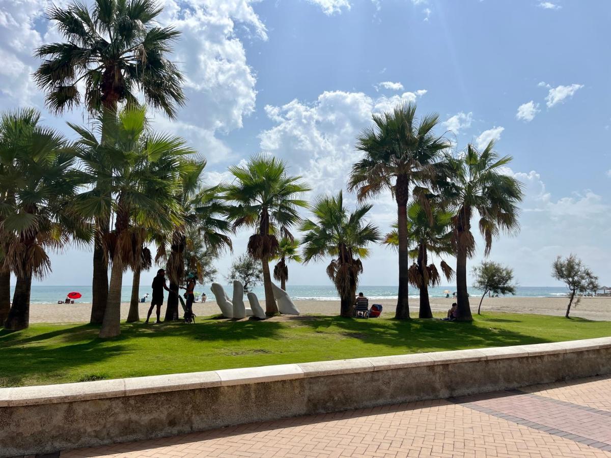 Terrace By The Sea By Gms Apartamentos فوينخيرولا المظهر الخارجي الصورة